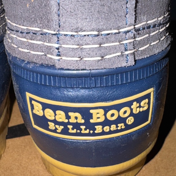 Women’s L.L. Bean Boots, 7” Fleece Linen Insulated Front Zip - Picture 8 of 10